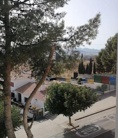 Апартаменти Views, Family & Private Parking In Alto Albayzin Гранада Екстер'єр фото